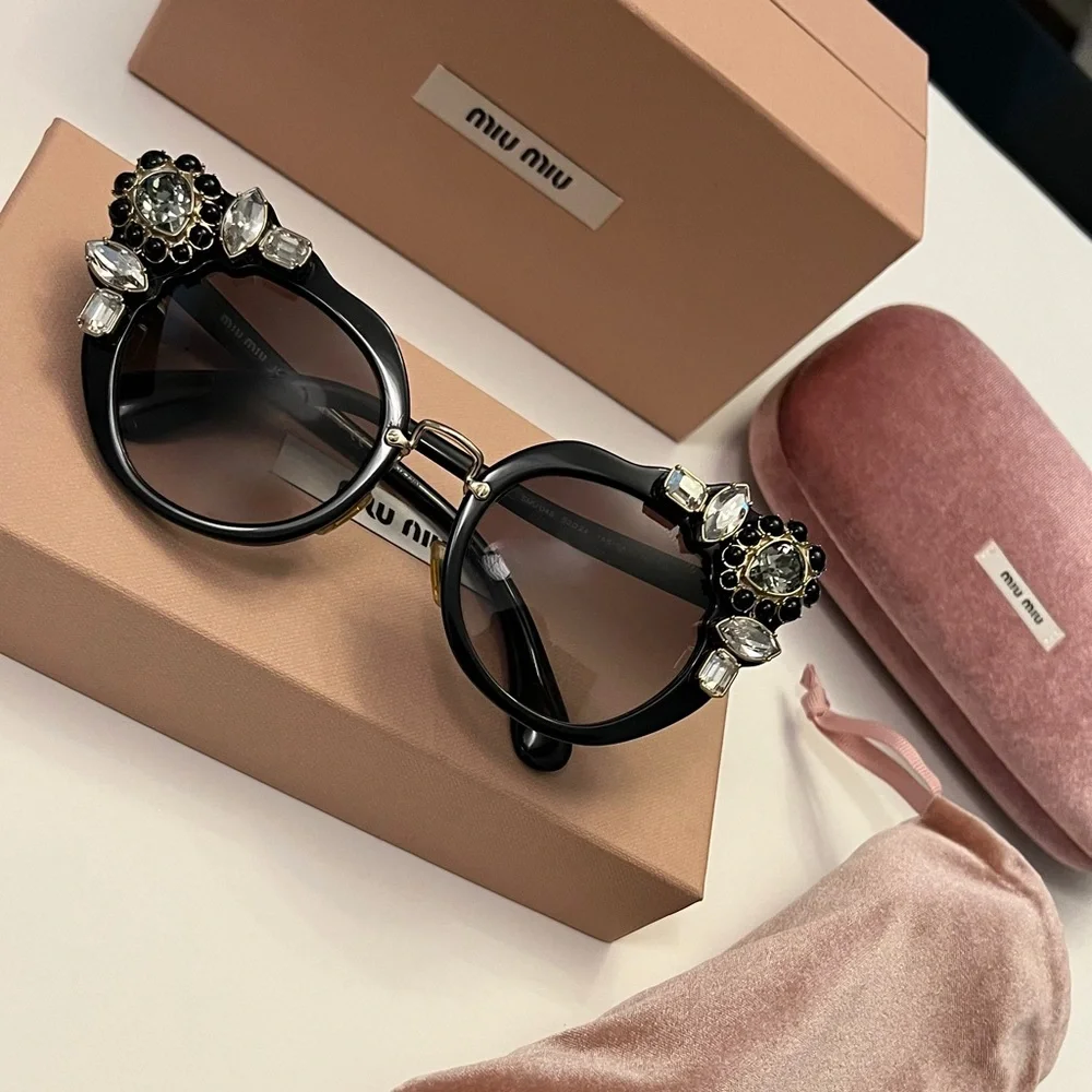 MIU MIU RUNWAY EYEWEAR | Crystal Jewel | One of a kind ๐ฎ๐น - Picture 5 of 8